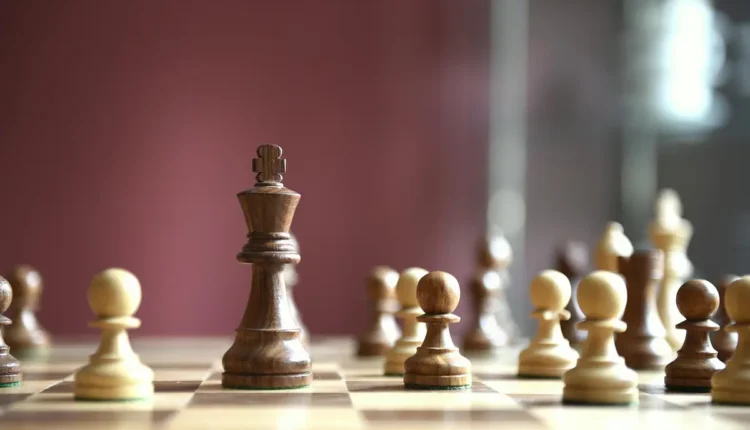 Jogos de tabuleiros antigos: Os clássicos que marcaram gerações